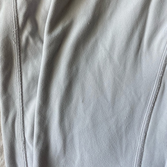 Lululemon Leggings 25” Light Lavender Double lined Align - Picture 8 of 9